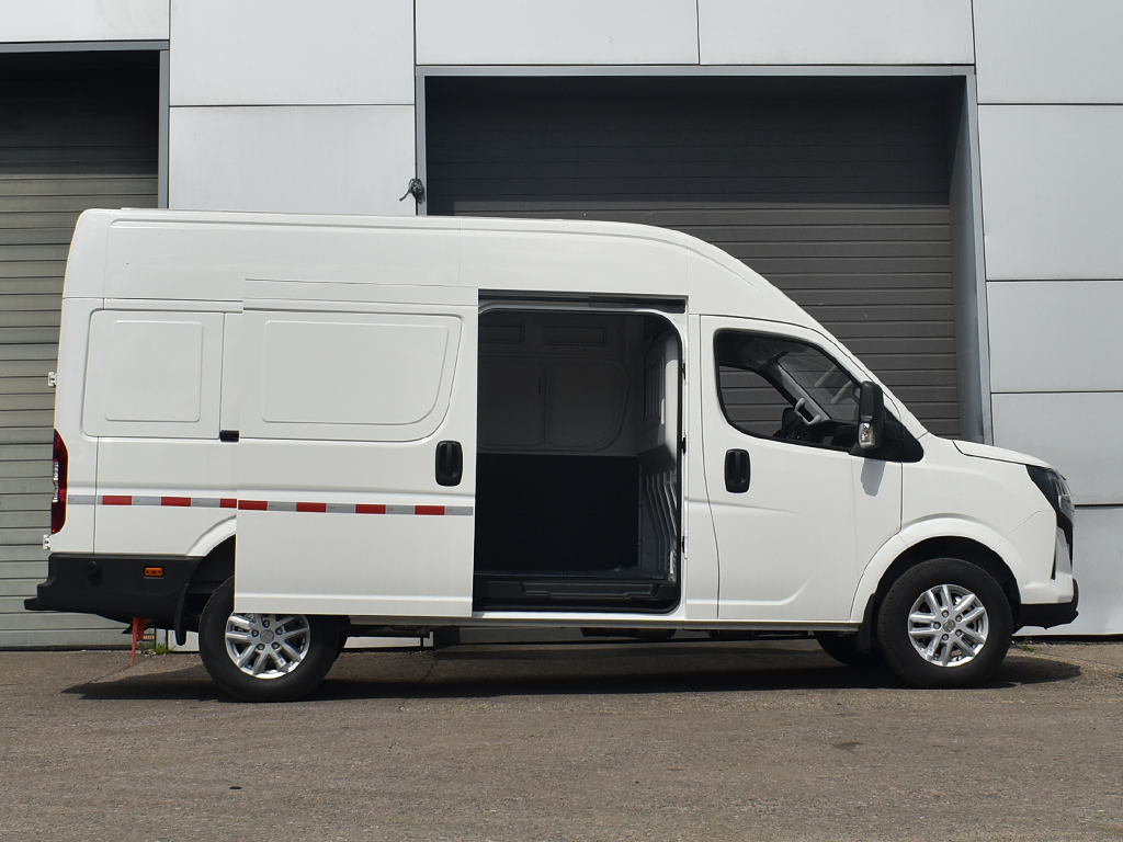 Цельнометаллический фургон DongFeng